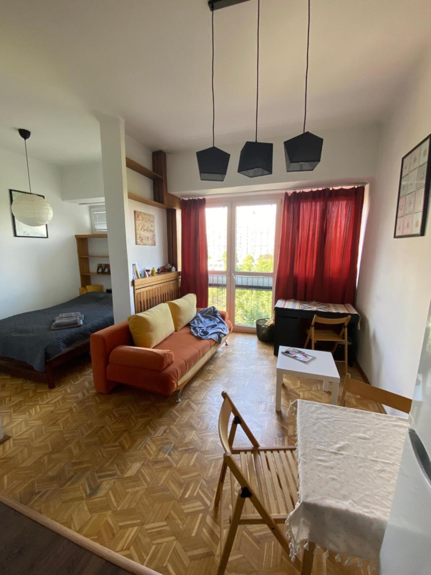 Ohmyhome - Sunny Apartment In City Center Warszawa Eksteriør bilde