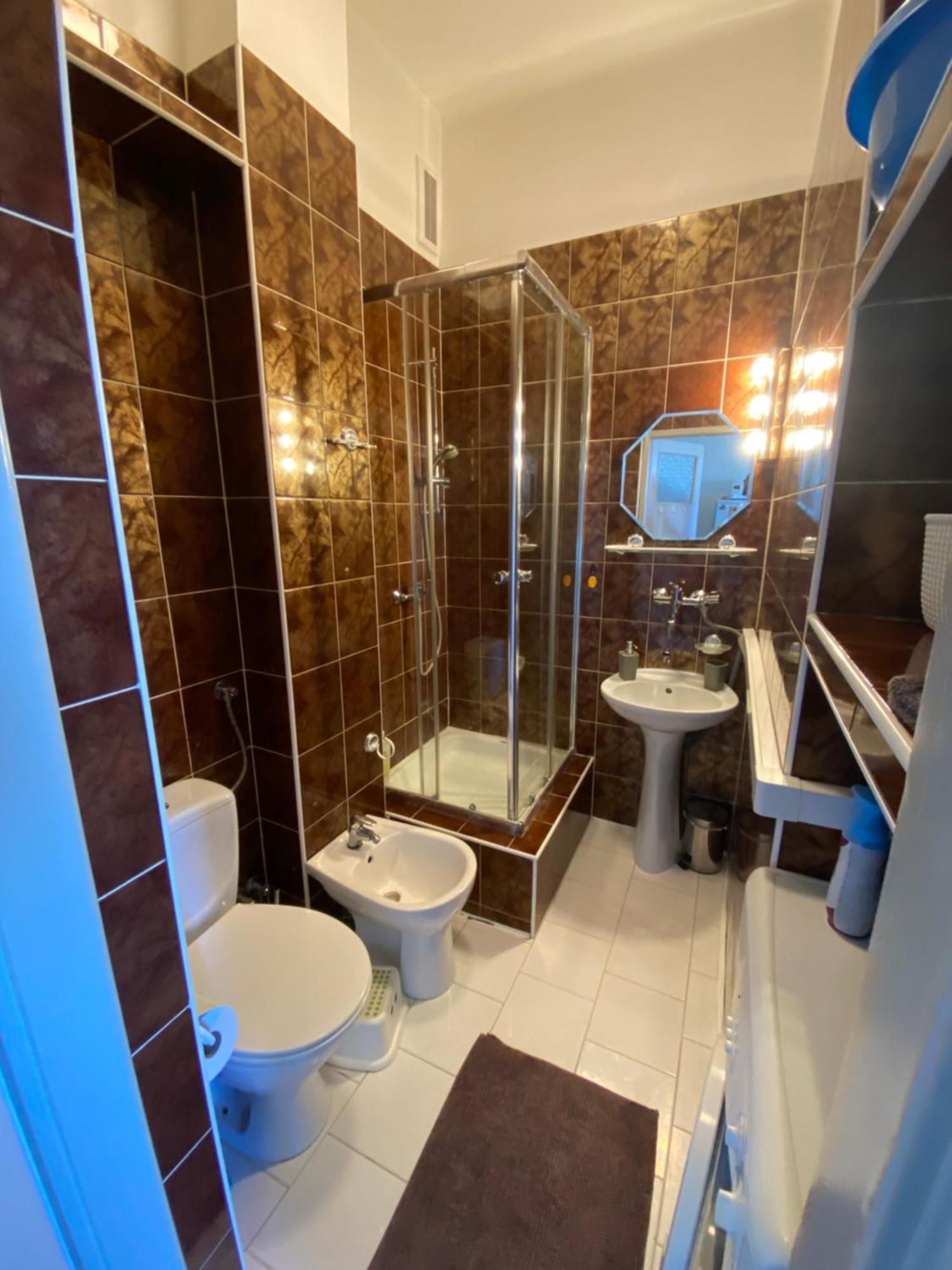 Ohmyhome - Sunny Apartment In City Center Warszawa Eksteriør bilde